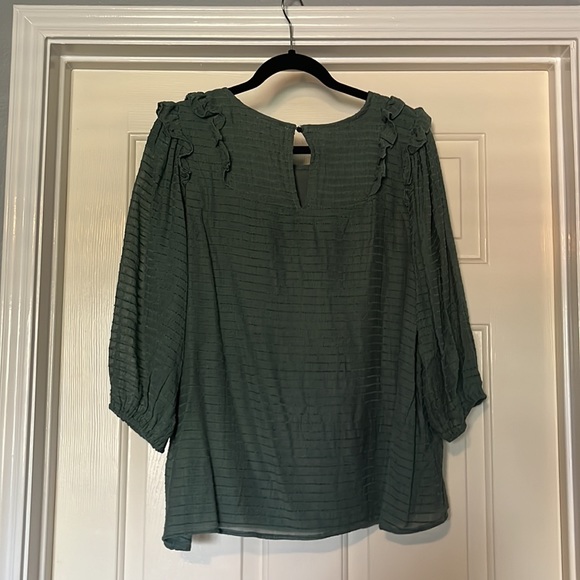 Ruffle Top - Picture 2 of 2